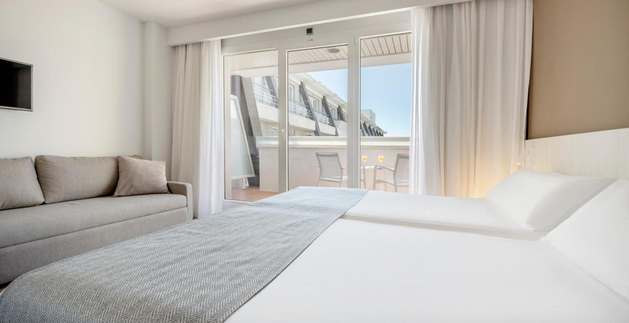 Ilunion Islantilla Pokoj fotografie